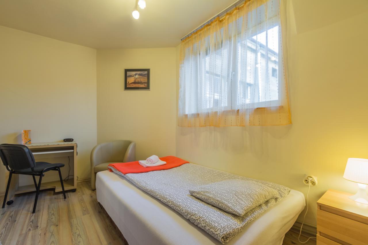 Euro-Room Rooms & Apartments Krakow Luaran gambar