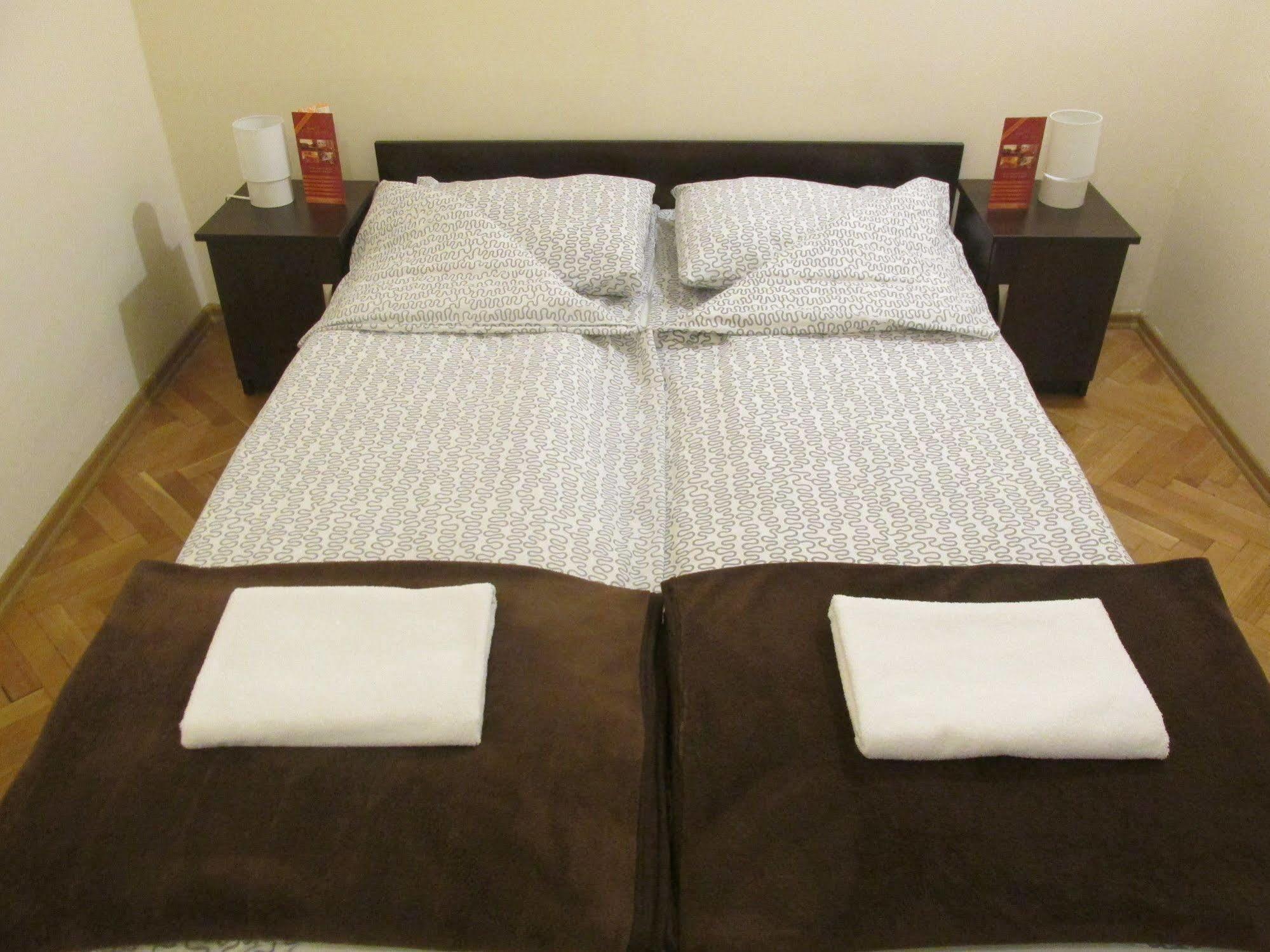 Euro-Room Rooms & Apartments Krakow Luaran gambar