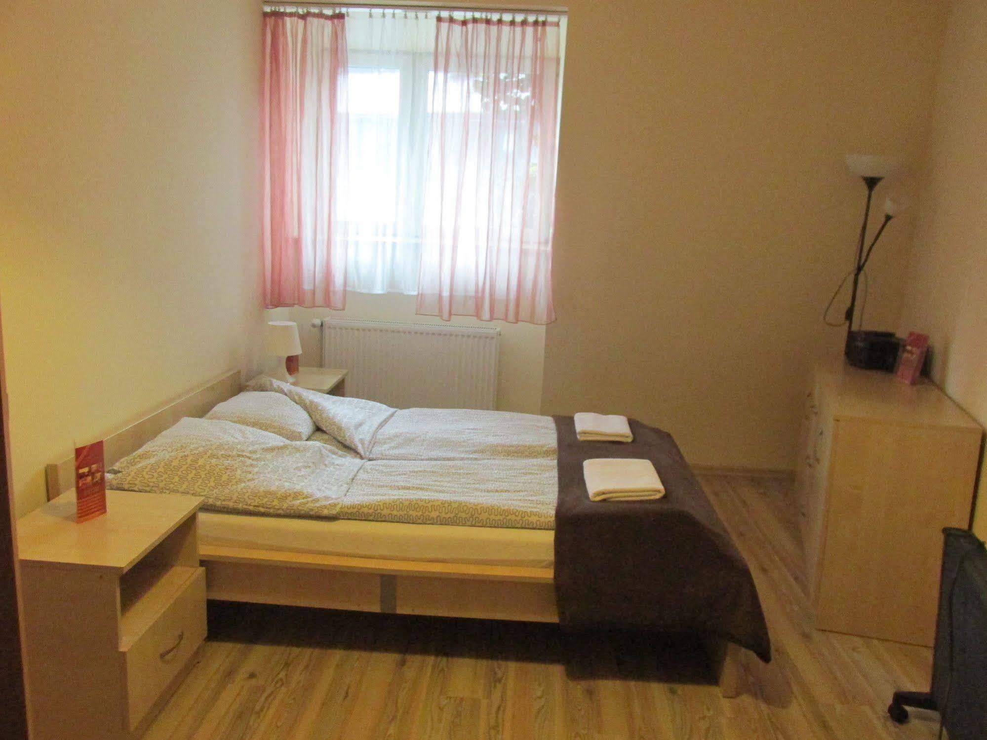 Euro-Room Rooms & Apartments Krakow Luaran gambar