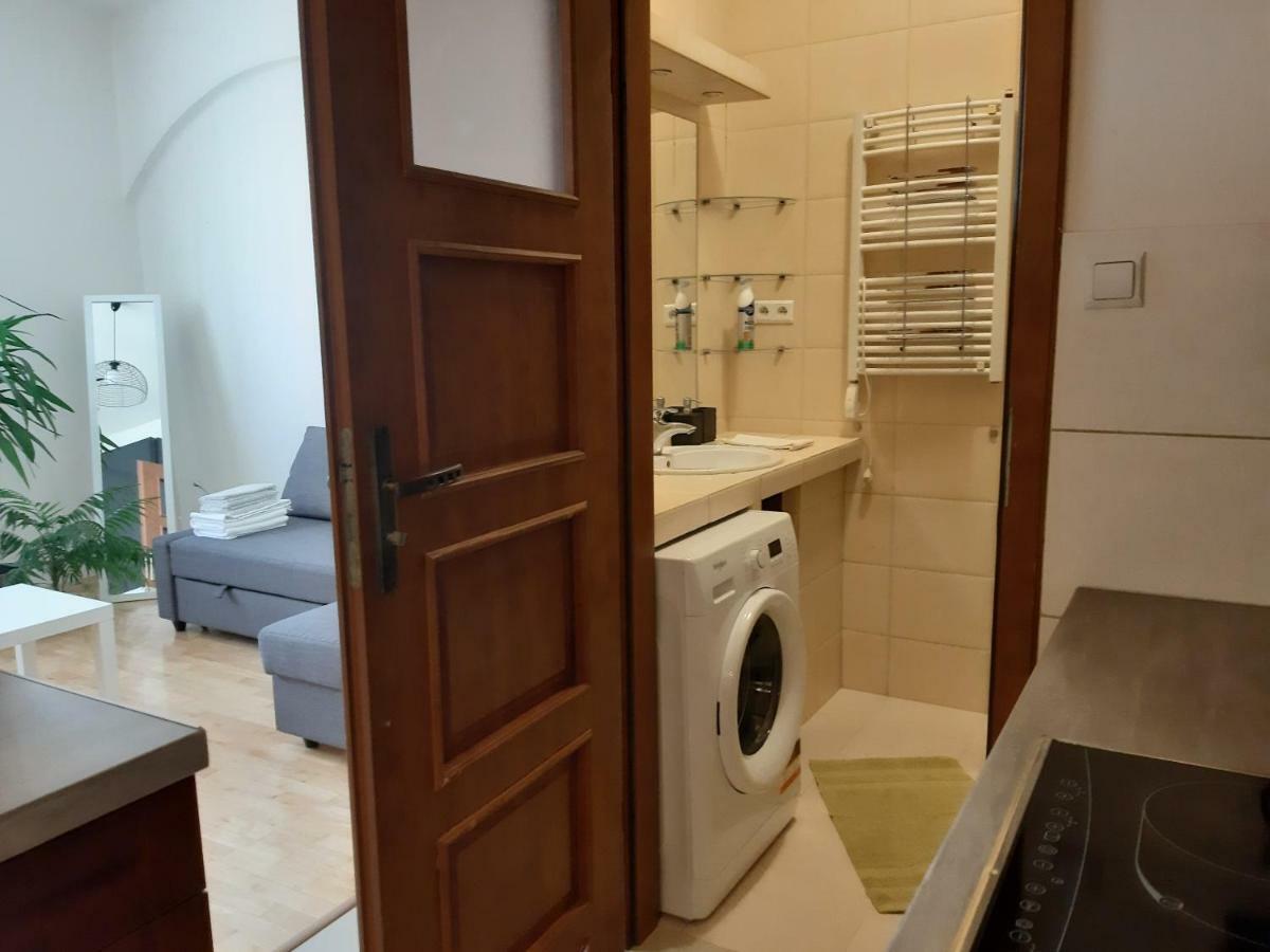 Euro-Room Rooms & Apartments Krakow Luaran gambar
